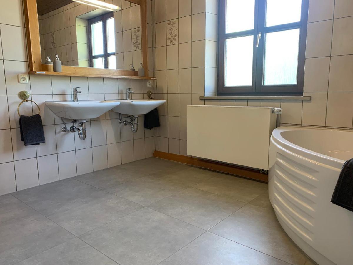 Villa Mit Pool Und Grillplatz In Regensburg Eksteriør billede